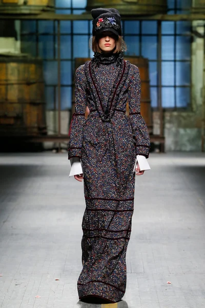 Look 36